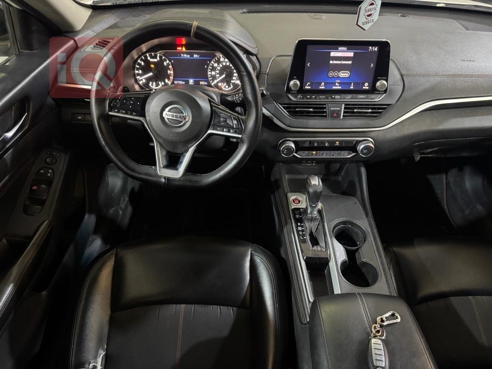 https://cdn.iqcars.io94a70f9f-2dde-406f-8bf8-0746e737cb6c_11.jpg